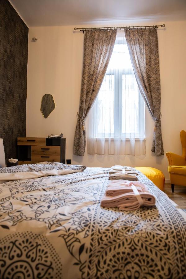 Apartment Serdika 1 Sofia Esterno foto